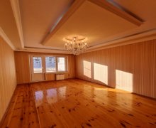 Satılır Köhnə Tikili Əhmədli m., Əhmədli, Xətai r.