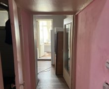 Satılır Köhnə Tikili Nəsimi m., 8-ci mikrorayon, Binəqədi r.