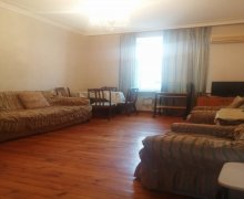 Satılır Köhnə Tikili 28 May m., Nəsimi r.