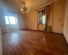 Satılır Köhnə Tikili Nizami m., Yasamal r.