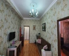 Satılır Yeni Tikili Xalqlar dostluğu m., 8-ci kilometr, Nizami r.