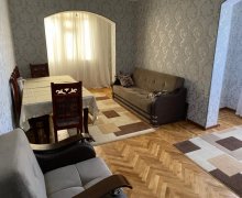 Satılır Köhnə Tikili Azadlıq m., 7-ci mikrorayon, Binəqədi r.