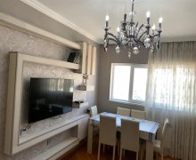 Satılır Köhnə Tikili Yeni Günəşli qəs., Suraxanı r. Satılır Köhnə Tikili Yeni Günəşli qəs., Suraxanı r.