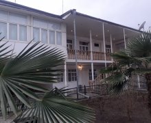 Satılır Həyət evi/villa Gəncə ş. Satılır Həyət evi/villa Gəncə ş.