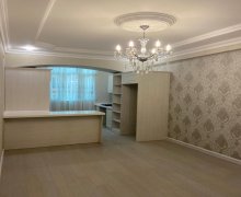 Satılır Yeni Tikili İnşaatçılar m., Yeni Yasamal qəs., Yasamal r.