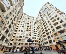 Satılır Yeni Tikili Azadlıq m., 7-ci mikrorayon, Binəqədi r.
