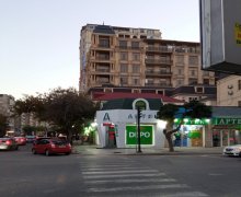 250 azn aylıq Köhnə Tikili Nərimanov r.