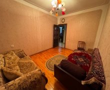 Satılır Köhnə Tikili İnşaatçılar m., Yeni Yasamal qəs., Yasamal r.