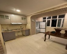 Satılır Köhnə Tikili Xalqlar dostluğu m., 8-ci kilometr, Nizami r.