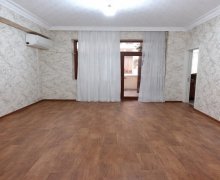 Satılır Yeni Tikili Avtovağzal m., Biləcəri qəs., Binəqədi r.