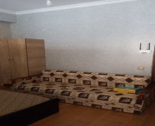 Kirayə (aylıq) otaqli evler Xırdalan ş. Kirayə (aylıq) otaqli evler Xırdalan ş.