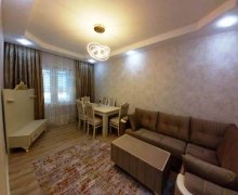 Satılır Köhnə Tikili Xalqlar dostluğu m., 8-ci kilometr, Nizami r.