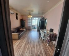 Satılır Köhnə Tikili Memar Əcəmi m., 9-cu mikrorayon, Binəqədi r.