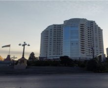 Satılır Yeni Tikili Elmlər akademiyası m., Yasamal r.