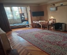 Satılır Köhnə Tikili Elmlər akademiyası m., Yasamal r.