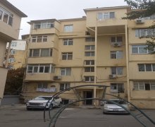 Satılır Köhnə Tikili Elmlər akademiyası m., Yasamal qəs., İzmir parkı, Yasamal r.