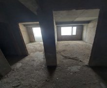 Satılır Yeni Tikili Qaraçuxur qəs., Suraxanı r.