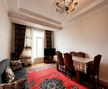 ehmedlide satilan evlerin qiymeti Əhmədli m., Baku Medical Babək, Xətai r.