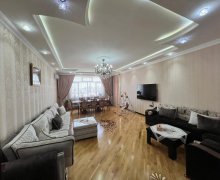 Satılır Yeni Tikili Memar Əcəmi m., 4-cü mikrorayon, Nəsimi r.