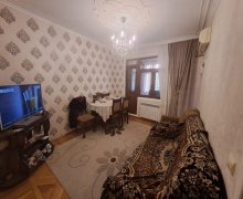 Satılır Köhnə Tikili Memar Əcəmi m., 5-ci mikrorayon, Nəsimi r.