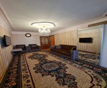 Satılır Köhnə Tikili Xalqlar dostluğu m., 8-ci kilometr, Nizami r.