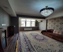 Satılır Yeni Tikili İnşaatçılar m., Yeni Yasamal qəs., Yasamal r.