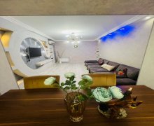 Satılır Köhnə Tikili Xalqlar dostluğu m., 8-ci kilometr, Nizami r.