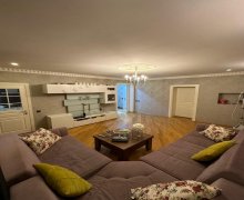 Satılır Köhnə Tikili Elmlər akademiyası m., Yasamal r.