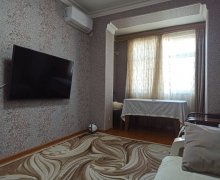 Satılır Köhnə Tikili Bakıxanov qəs., Sabunçu r. Satılır Köhnə Tikili Bakıxanov qəs., Sabunçu r.
