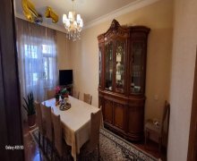 Satılır Köhnə Tikili Azadlıq m., 7-ci mikrorayon, Binəqədi r. Satılır Köhnə Tikili Azadlıq m., 7-ci mikrorayon, Binəqədi r.