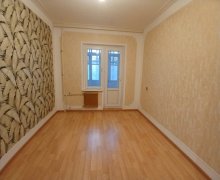 Satılır Köhnə Tikili Avtovağzal m., Biləcəri qəs., Binəqədi r. Satılır Köhnə Tikili Avtovağzal m., Biləcəri qəs., Binəqədi r.