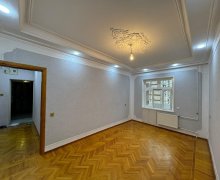 Satılır Köhnə Tikili Yeni Günəşli qəs., Suraxanı r.