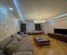 Satılır Yeni Tikili Badamdar qəs., Səbail r.