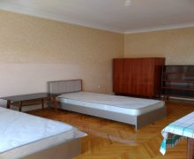 Kirayə (aylıq) Köhnə Tikili Elmlər akademiyası m., Yasamal r.