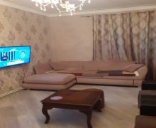 Satılır Köhnə Tikili Azadlıq m., Rəsulzadə qəs., Binəqədi r.