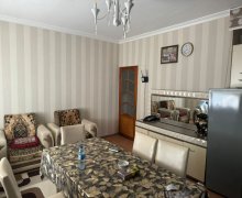 Satılır Köhnə Tikili İnşaatçılar m., Yasamal qəs., Yasamal r.