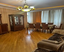 Kirayə (aylıq) Yeni Tikili Gənclik m., Kooperasiya Universiteti, Nərimanov r. Kirayə (aylıq) Yeni Tikili Gənclik m., Kooperasiya Universiteti, Nərimanov r.