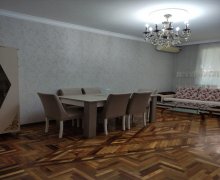 Satılır Köhnə Tikili Xətai r.