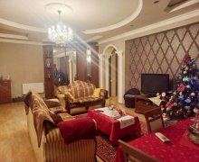 Satılır Yeni Tikili Azadlıq m., 8-ci mikrorayon, Binəqədi r.