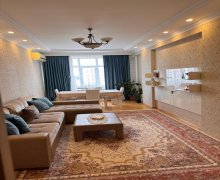 Satılır Yeni Tikili Köhnə Günəşli qəs., Xətai r.