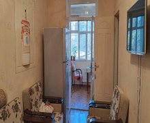 Satılır Köhnə Tikili Elmlər akademiyası m., Yasamal r.