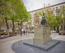 iceri seherde evlerin qiymeti İçərişəhər m., Səbail r.