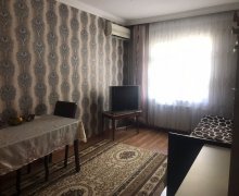 Satılır Köhnə Tikili Xalqlar dostluğu m., Yeni Günəşli qəs., Suraxanı r.