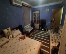 Satılır Köhnə Tikili Xalqlar dostluğu m., 8-ci kilometr, Nizami r.