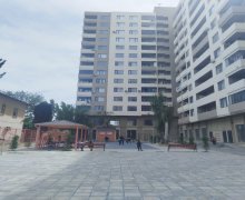 Satılır Yeni Tikili Qaraçuxur qəs., Suraxanı r.