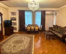 Satılır Yeni Tikili 28 May m., Nəsimi r.