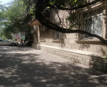 Satılır Köhnə Tikili Elmlər akademiyası m., Yasamal qəs., Yasamal r.