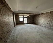 Satılır Yeni Tikili İnşaatçılar m., Yeni Yasamalda qəs., Yasamalda r.