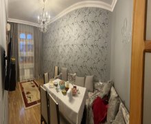 Satılır Köhnə Tikili Azadlıq m., 7-ci mikrorayon, Binəqədi r.