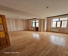 Satılır Yeni Tikili Elmlər akademiyası m., Yasamal qəs., Yasamal r.